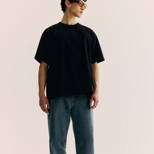 black loose fit tshirt